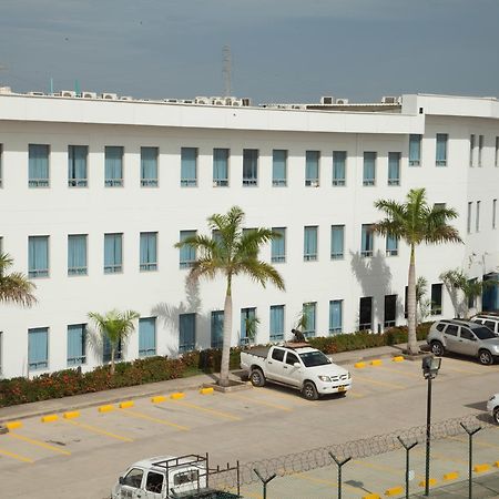 Hotel Las Olas Mamonal Картахена Экстерьер фото