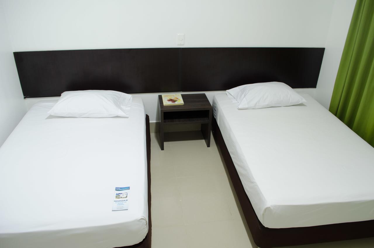 Hotel Las Olas Mamonal Картахена Экстерьер фото